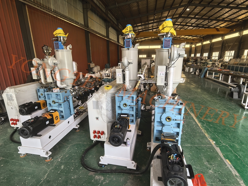 Makineritë plastike Yongte prishen përmes barrierave teknike dhe ndërton linjën e prodhimit të tubit PPR të nivelit të lartë
