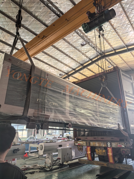 Linja e prodhimit me dru plastike Yongte Machinery është dërguar në Kanada, dhe prodhimi i gjelbër i gjelbër vlerësohet jashtë shtetit.