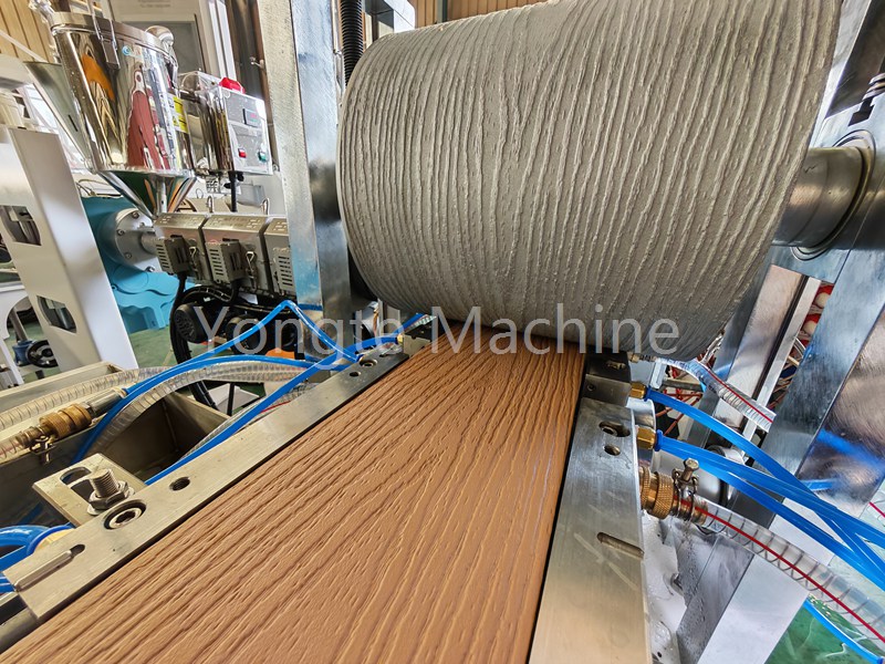 Si të rregulloni thellësinë e embossing në dekretin e WPC?