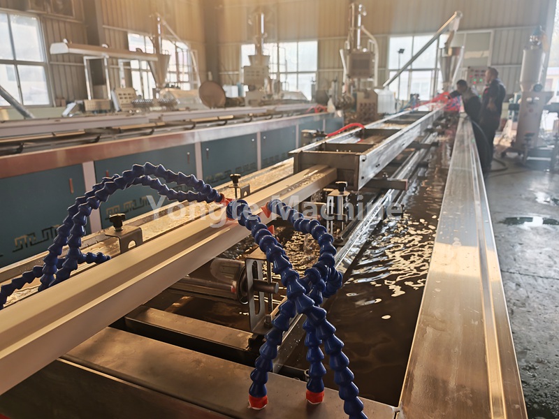 Makina bllokuese e dyerve WPC me bërthama të ngurta Yongte: Test i suksesshëm për klientin indian