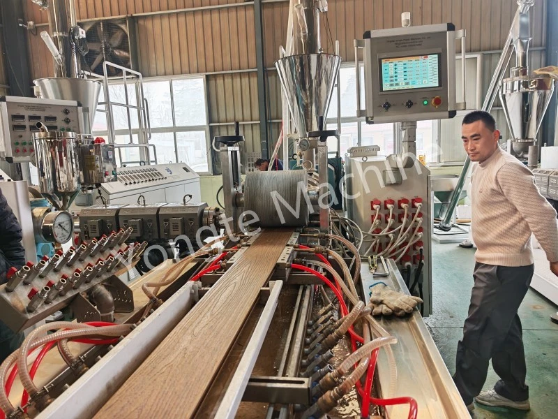Funksionim i qëndrueshëm i makinës sonë të stolisjes WPC
