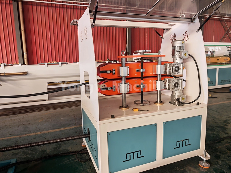 traction machine of rubber Soaker hose making machine