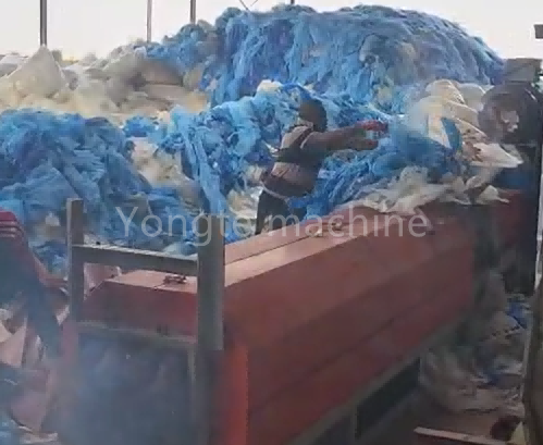 Makinë e riciklimit të humbjes së filmit plastik duke bërë rezervuar plastik
