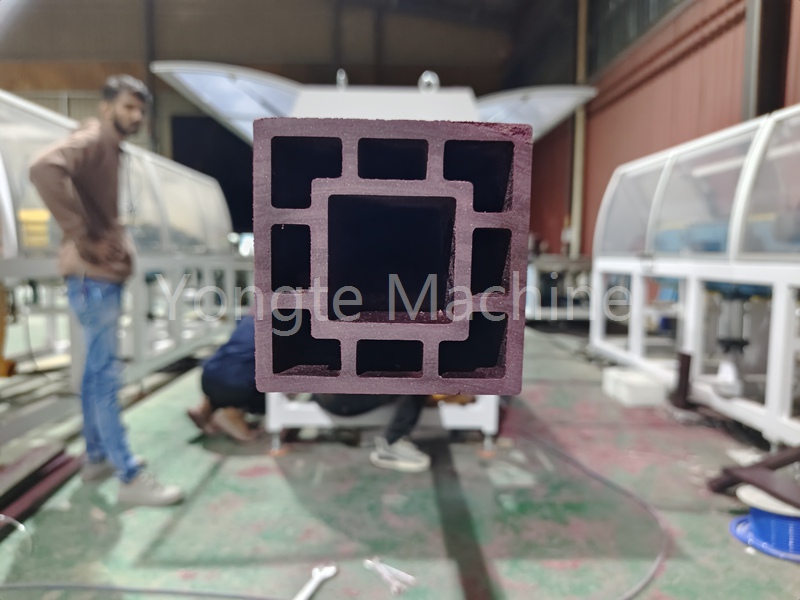 Makinë për bërjen e shtyllave të gardhit WPC