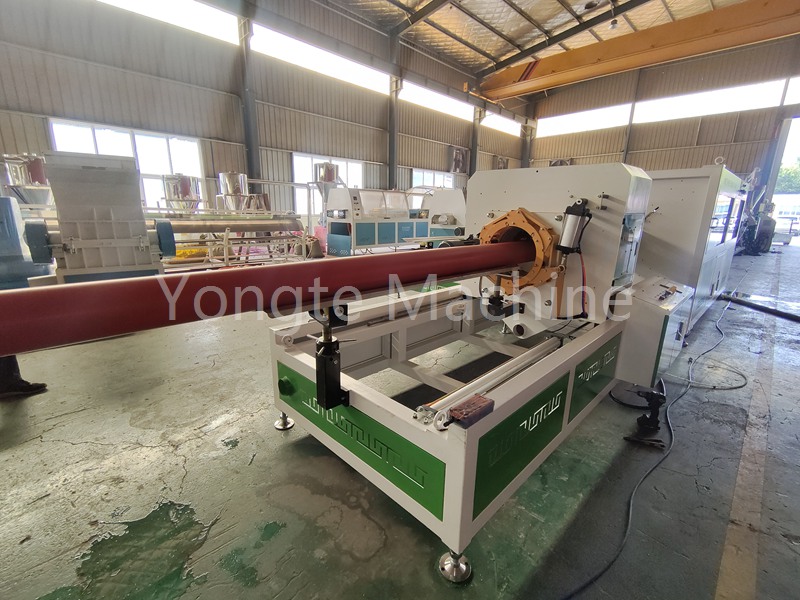 Makinë për krijimin e tubit të izolimit të Yongte PVC
